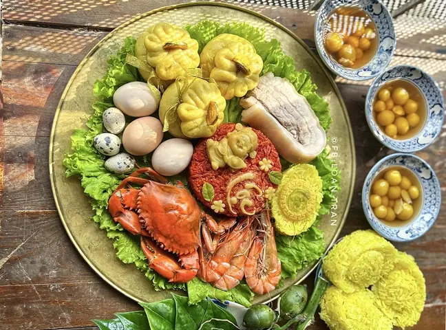 Cách Bày Mâm Cúng Thần Tài Ngày Vía Tết: Lễ Vật Chuẩn Và Ý Nghĩa Từng Món Cách Bày Mâm Cúng Thần Tài Ngày Vía Tết: Lễ Vật Chuẩn Và Ý Nghĩa Từng Món