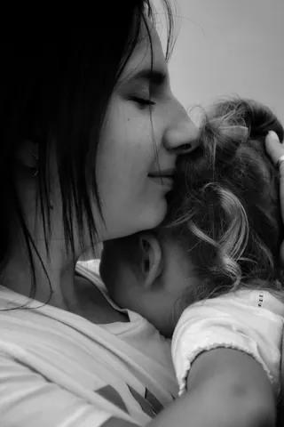 100+ Ảnh Mẹ Và Con Gái Đen Trắng Chất Lượng Cao, Top Hình Mẹ Con Đẹp