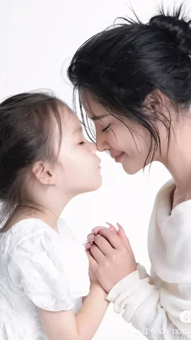 100+ Ảnh Mẹ Và Con Gái Đen Trắng Chất Lượng Cao, Top Hình Mẹ Con Đẹp