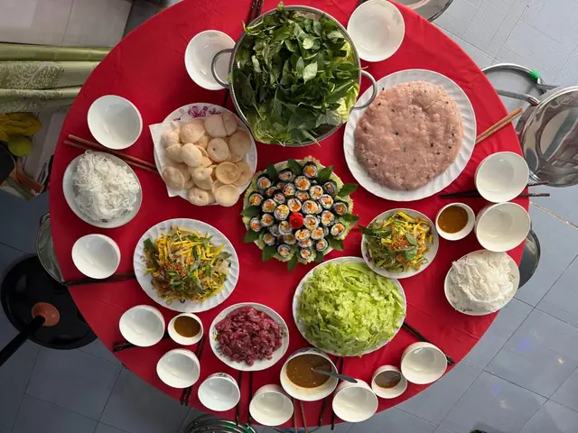 Đồ Cúng Đám Giỗ Cần Mua Gì? Danh Sách Sắm Lễ Đầy Đủ, Cách Bày Mâm & Gợi Ý Quà Biếu Đồ Cúng Đám Giỗ Cần Mua Gì? Danh Sách Sắm Lễ Đầy Đủ, Cách Bày Mâm & Gợi Ý Quà Biếu