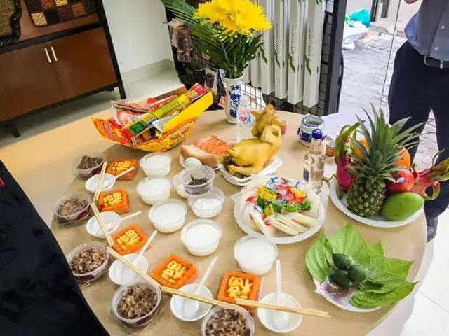 Hướng Dẫn Thủ Tục Cúng Nhập Trạch Mượn Tuổi Chi Tiết: Văn Khấn, Lễ Vật, Quy Trình Và Lễ Hoàn Trạch