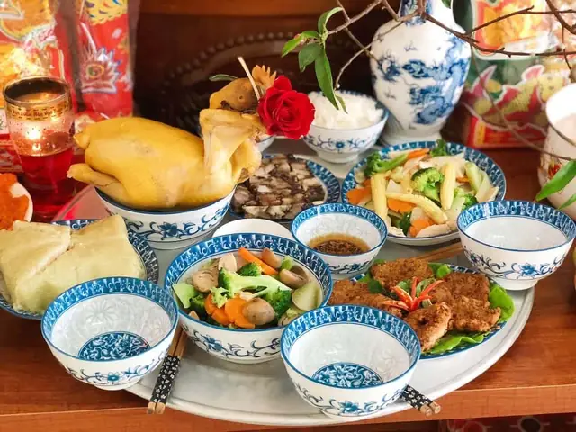 Ngày Tết Cúng Cơm Mấy Lần? Lịch Cúng 5 Mâm Chuẩn Truyền Thống 3 Miền Ngày Tết Cúng Cơm Mấy Lần? Lịch Cúng 5 Mâm Chuẩn Truyền Thống 3 Miền