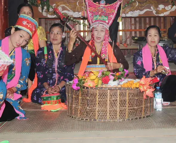 Văn Khấn Nghi Thức Cúng Linh Chi Tiết: Trình Tự, Lễ Bài Và Ý Nghĩa Cúng Hương Linh Chuẩn Chỉnh