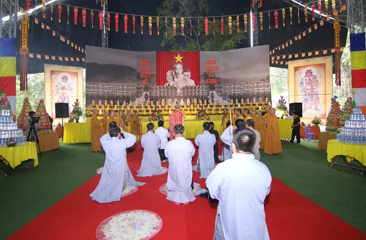 Nghi Thức Cúng Thí Thực Đầy Đủ: Hướng Dẫn Cúng Cô Hồn Và Thực Hành Phật Pháp