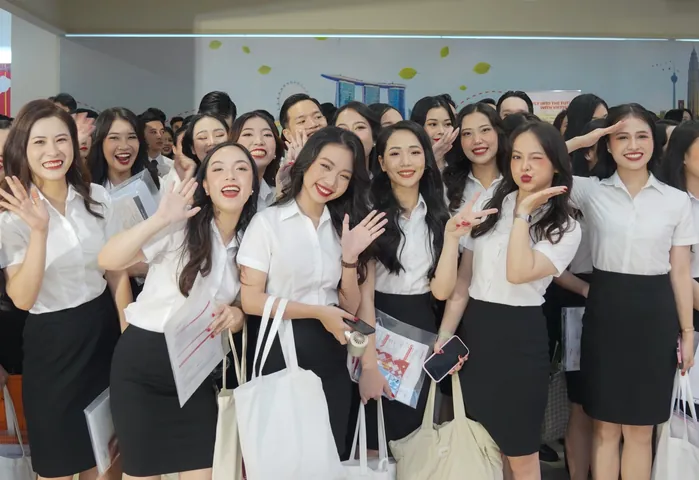100+ Những Group Đăng Nhiều Ảnh Gái Xinh Nhất, Top Group Chất Lượng Cao