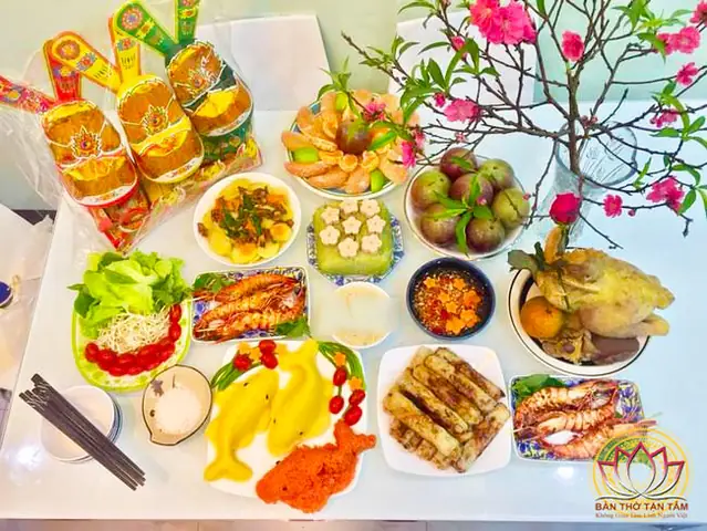 Nơi Cúng Ông Công Ông Táo Ở Đâu? Lễ Vật, Mâm Cúng Chuẩn & Vị Trí Bàn Thờ Đúng Phong Thủy
