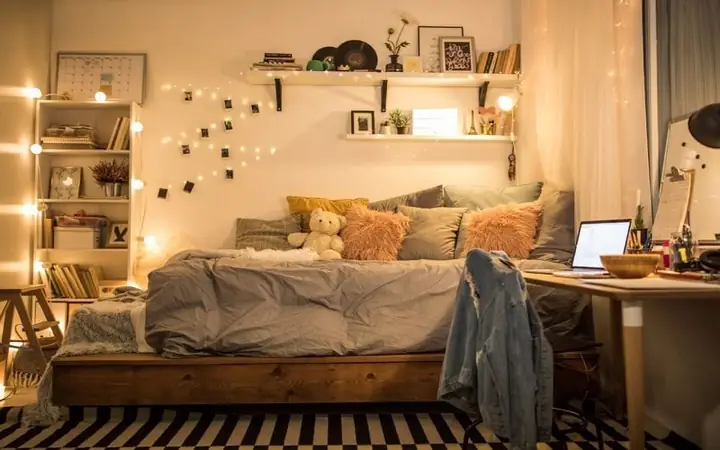 Tổng Hợp Ý Tưởng Decor Phòng Ngủ Ấm Cúng, Chill: 20+ Mẫu Thiết Kế & 10 Cách Trang Trí Dễ Làm Tổng Hợp Ý Tưởng Decor Phòng Ngủ Ấm Cúng, Chill: 20+ Mẫu Thiết Kế & 10 Cách Trang Trí Dễ Làm