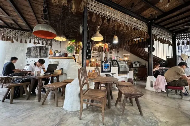Top 15+ Quán Cafe Nấp Hẻm Ấm Cúng Ở Sài Gòn 2025: Góc Chill Yên Tĩnh, Decor Độc Đáo Top 15+ Quán Cafe Nấp Hẻm Ấm Cúng Ở Sài Gòn 2025: Góc Chill Yên Tĩnh, Decor Độc Đáo