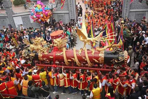 Hướng Dẫn Sắm Lễ Cúng Thành Hoàng Làng Chuẩn Chỉnh: Danh Sách Lễ Vật, Cách Trình Bày Và Văn Khấn Đầy Đủ