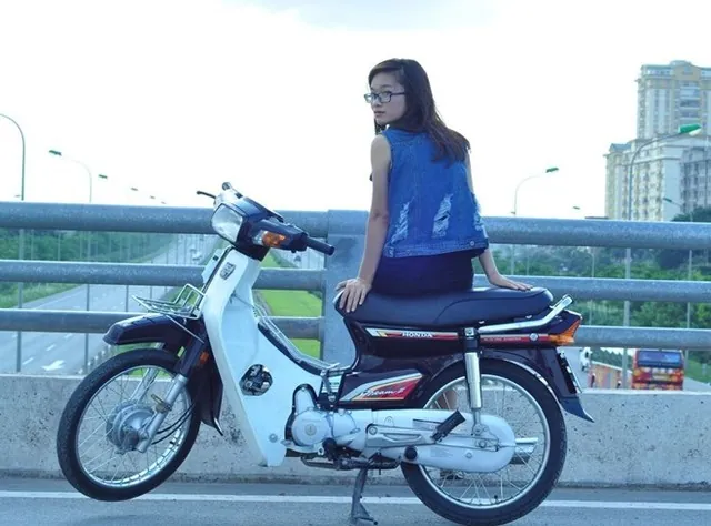 100+ Tải Ảnh Gái Ngồi Xe Dream Đẹp Chất 4k Mới Nhất 100+ Tải Ảnh Gái Ngồi Xe Dream Đẹp Chất 4k Mới Nhất