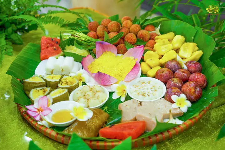 Tết Đoan Ngọ Cúng Chay Hay Mặn? Giải Đáp & Gợi Ý Mâm Cúng Chuẩn Phong Tục Việt