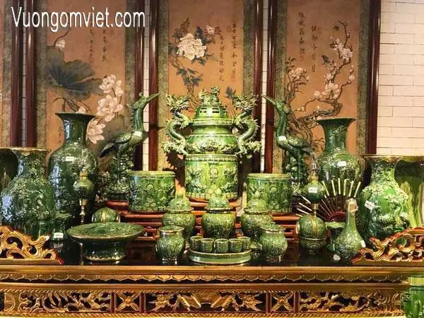 Hướng Dẫn Thay Đồ Thờ Cúng Đúng Quy Trình: Các Bước Khấn Vái, Chọn Ngày Tốt & Xử Lý Đồ Cũ Chuẩn Phong Thủy Hướng Dẫn Thay Đồ Thờ Cúng Đúng Quy Trình: Các Bước Khấn Vái, Chọn Ngày Tốt & Xử Lý Đồ Cũ Chuẩn Phong Thủy
