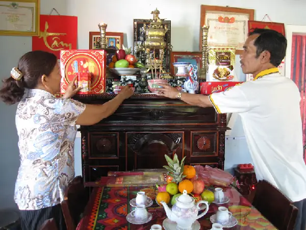 Thờ Cúng Tổ Tiên Mấy Đời Là Đủ Để Trọn Chữ Hiếu?
