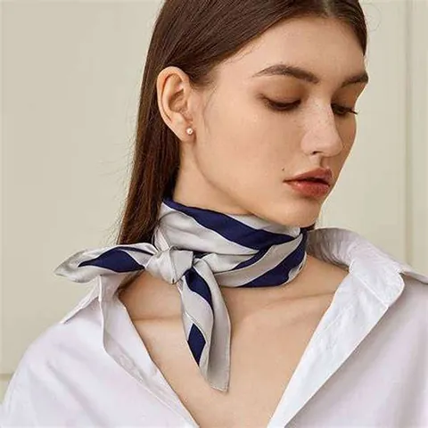 100+ Ảnh Cô Gái Buộc Khăn Voan Ở Cổ Phong Cách Sang Trọng Full Hd