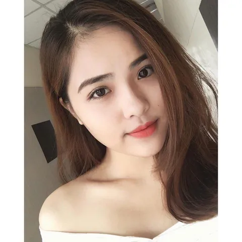 100+ Tìm Facebook Cô Gái Trong Ảnh: Top Ảnh Gái Xinh Avatar Fb Cực Chất