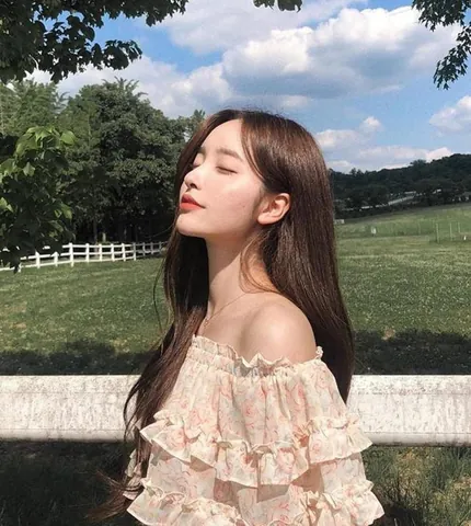 100+ Tìm Facebook Cô Gái Trong Ảnh: Top Ảnh Gái Xinh Avatar Fb Cực Chất
