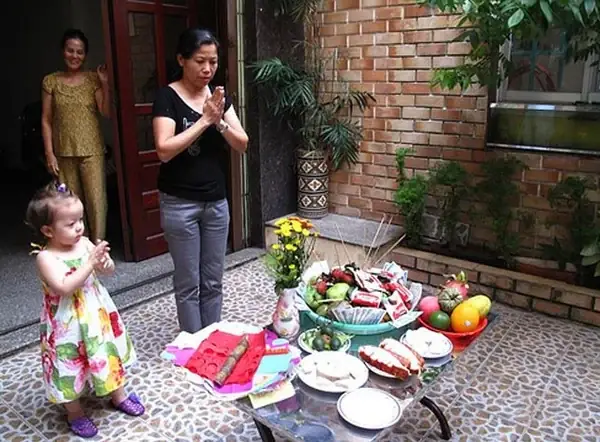 Văn Khấn Cầu Siêu: Tổng Hợp Mẫu Khấn Vong Linh, Tổ Tiên, Thai Nhi & Hướng Dẫn Nghi Thức Làm Lễ Chuẩn Nghĩa Văn Khấn Cầu Siêu: Tổng Hợp Mẫu Khấn Vong Linh, Tổ Tiên, Thai Nhi & Hướng Dẫn Nghi Thức Làm Lễ Chuẩn Nghĩa