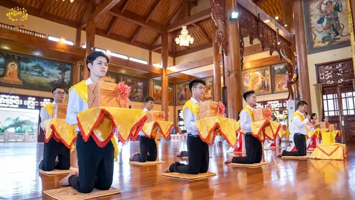 Vật Phẩm Cúng Dường Trai Tăng: Danh Sách Chi Tiết 4 Nhu Cầu, Ý Nghĩa Và Cách Bày Triệu Đúng Chuẩn