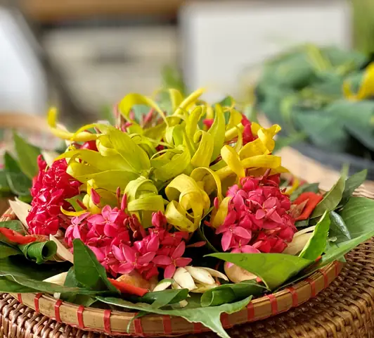 Bán Hoa Đĩa Cúng Rằm: Nét Đẹp Truyền Thống Hà Nội & Địa Chỉ Mua Uy Tín