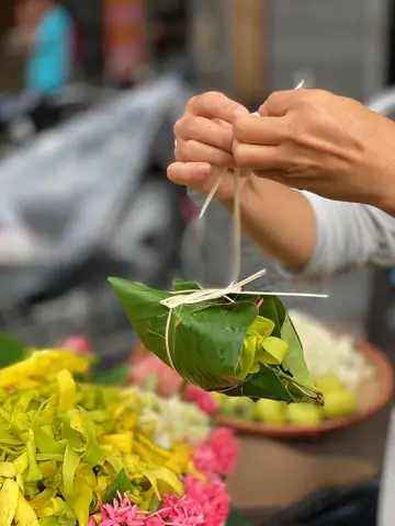 Bán Hoa Đĩa Cúng Rằm: Nét Đẹp Truyền Thống Hà Nội & Địa Chỉ Mua Uy Tín