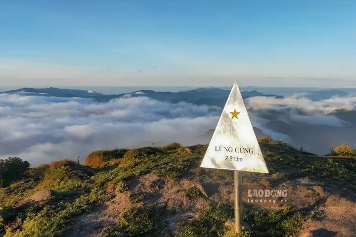 Bản Lùng Cúng Yên Bái: Khám Phá Vẻ Đẹp, Kinh Nghiệm Trekking Và Những Điều Cần Biết