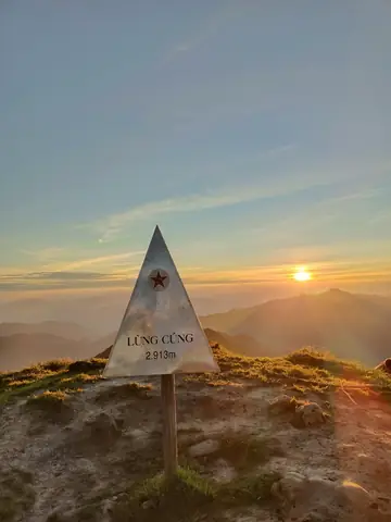 Bản Lùng Cúng Yên Bái: Khám Phá Vẻ Đẹp, Kinh Nghiệm Trekking Và Những Điều Cần Biết
