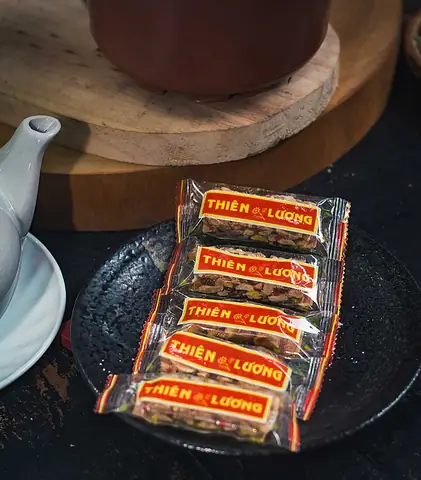 Bánh Kẹo Cúng Ông Táo: Gợi Ý Lựa Chọn Hút Tài Lộc & Ý Nghĩa Phong Thủy
