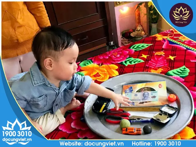 Bỏ Đồ Gì Để Bé Lựa Chọn Cúng Thôi Nôi Ý Nghĩa Và Dự Đoán Tương Lai Bỏ Đồ Gì Để Bé Lựa Chọn Cúng Thôi Nôi Ý Nghĩa Và Dự Đoán Tương Lai