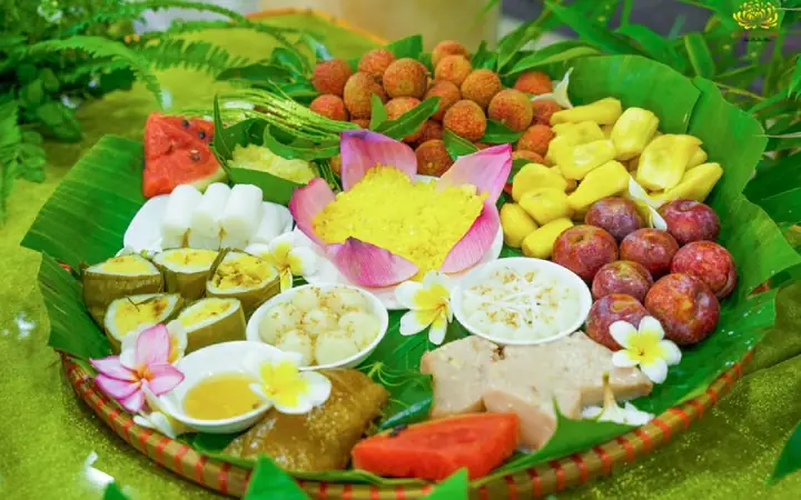 Bó Lá Cúng Tết Đoan Ngọ: Ý Nghĩa, Cách Làm Và Những Lưu Ý Quan Trọng Bó Lá Cúng Tết Đoan Ngọ: Ý Nghĩa, Cách Làm Và Những Lưu Ý Quan Trọng