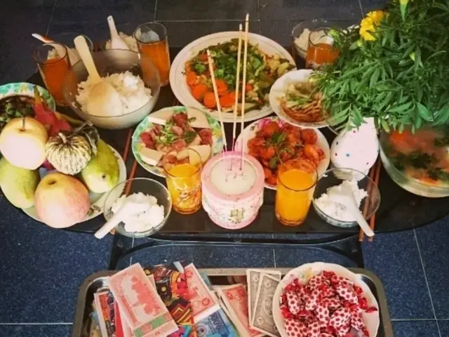 Hướng Dẫn Bày Mâm Cúng Giao Thừa Tại Nhà Chuẩn Nhất: Lễ Vật, Nghi Thức Và Ý Nghĩa Hướng Dẫn Bày Mâm Cúng Giao Thừa Tại Nhà Chuẩn Nhất: Lễ Vật, Nghi Thức Và Ý Nghĩa