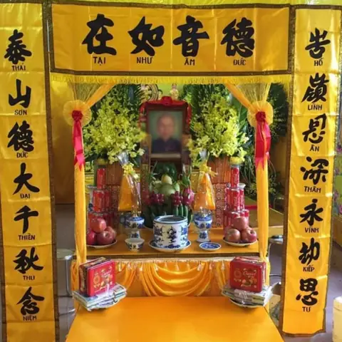 Cách Cúng Vọng Chuẩn Nghi Lễ: Hướng Dẫn Chi Tiết Từ Chuẩn Bị Đến Thực Hiện Cách Cúng Vọng Chuẩn Nghi Lễ: Hướng Dẫn Chi Tiết Từ Chuẩn Bị Đến Thực Hiện