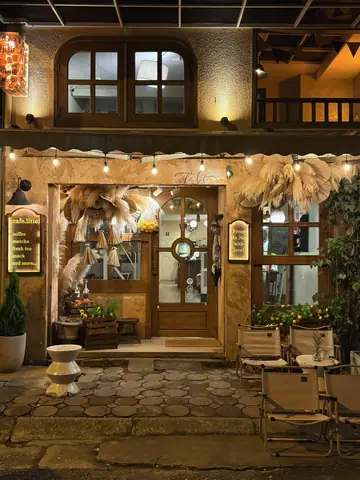 Top Quán Cafe Ấm Cúng Tụ Tập Lý Tưởng Cho Mọi Cuộc Gặp Gỡ