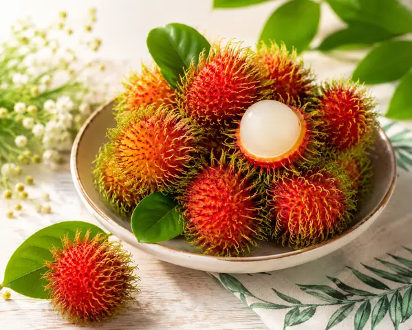 Chôm Chôm Có Được Cúng Không? Ý Nghĩa & Cách Chọn Trái Tươi Ngon