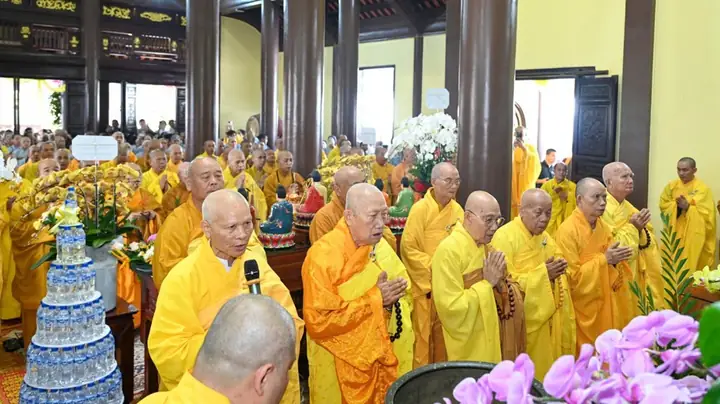 Hướng Dẫn Chi Tiết Cúng Sao Giải Hạn Tại Chùa Bửu Châu: Bài Vị, Lễ Vật & Nghi Thức