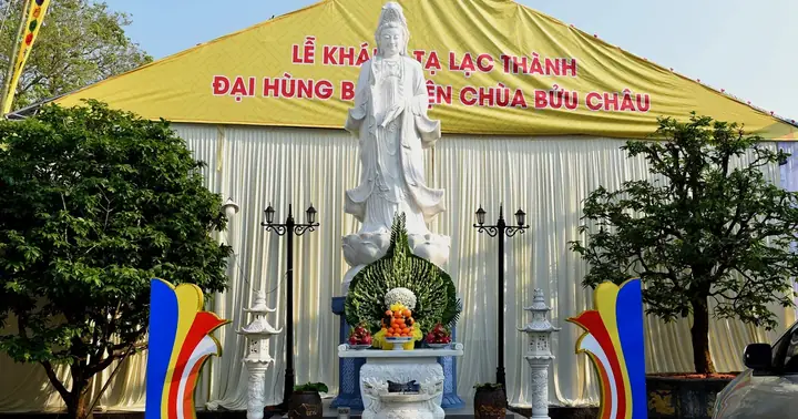 Hướng Dẫn Chi Tiết Cúng Sao Giải Hạn Tại Chùa Bửu Châu: Bài Vị, Lễ Vật & Nghi Thức