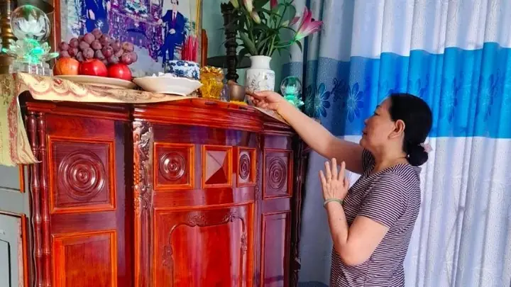 Mâm Cỗ Cúng Bố Mẹ: Hướng Dẫn Chuẩn Bị Lễ Vật, Văn Khấn Và Thực Đơn Đầy Đủ