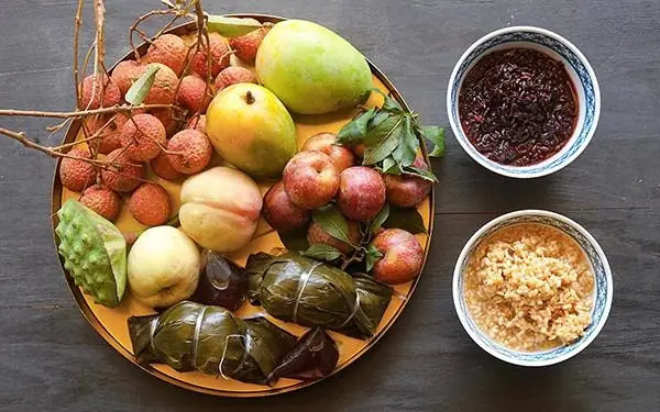 Mâm Cúng Tết Đoan Ngọ Miền Nam: Văn Khấn, Cách Chuẩn Bị & Món Ngon Ngày 5/5 Âm Lịch Mâm Cúng Tết Đoan Ngọ Miền Nam: Văn Khấn, Cách Chuẩn Bị & Món Ngon Ngày 5/5 Âm Lịch