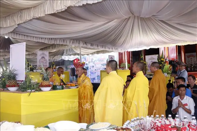 Cúng Cầu Siêu Liệt Sĩ: Ý Nghĩa, Nghi Thức Và Cách Thực Hiện Đầy Đủ Cúng Cầu Siêu Liệt Sĩ: Ý Nghĩa, Nghi Thức Và Cách Thực Hiện Đầy Đủ