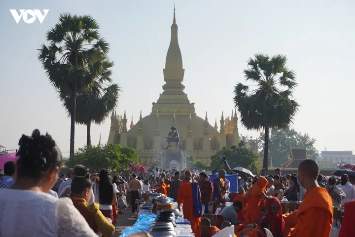 Cúng Dường Nào Lớn Nhất Trong Năm: Ý Nghĩa Và Nghi Lễ Tiêu Biểu Cúng Dường Nào Lớn Nhất Trong Năm: Ý Nghĩa Và Nghi Lễ Tiêu Biểu