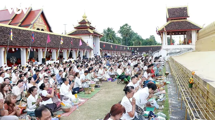 Cúng Dường Nào Lớn Nhất Trong Năm: Ý Nghĩa Và Nghi Lễ Tiêu Biểu Cúng Dường Nào Lớn Nhất Trong Năm: Ý Nghĩa Và Nghi Lễ Tiêu Biểu