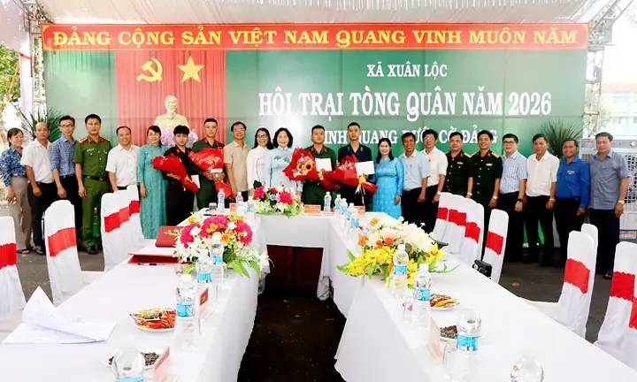 Cúng Khai Xuân Đầu Năm 2027: Văn Khấn, Ngày Đẹp & Lễ Vật Chuẩn Nhất