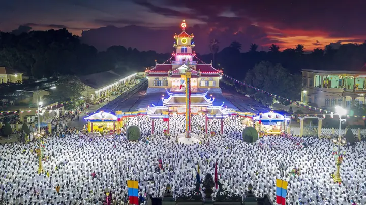 Cúng Lễ Thành Đạo Mẫu: Ý Nghĩa, Quy Trình Chi Tiết Và Những Điều Cần Lưu Ý Cúng Lễ Thành Đạo Mẫu: Ý Nghĩa, Quy Trình Chi Tiết Và Những Điều Cần Lưu Ý