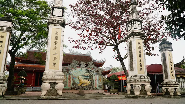 Cúng Ông Hoàng Mười Tại Nhà: Hướng Dẫn Chi Tiết Từ Lễ Vật Đến Văn Khấn Cúng Ông Hoàng Mười Tại Nhà: Hướng Dẫn Chi Tiết Từ Lễ Vật Đến Văn Khấn