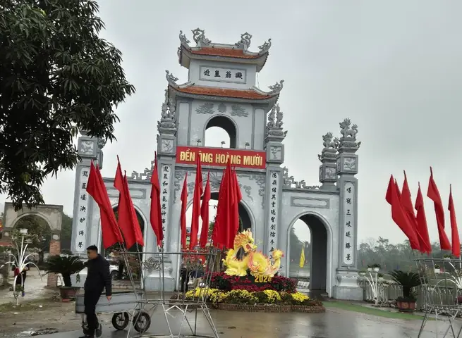 Cúng Ông Hoàng Mười Tại Nhà: Hướng Dẫn Chi Tiết Từ Lễ Vật Đến Văn Khấn Cúng Ông Hoàng Mười Tại Nhà: Hướng Dẫn Chi Tiết Từ Lễ Vật Đến Văn Khấn