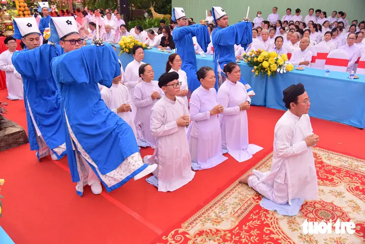 Cúng Ông Trời Đạo Cao Đài: Ý Nghĩa, Lễ Nghi Và Cách Thực Hiện Chi Tiết Cúng Ông Trời Đạo Cao Đài: Ý Nghĩa, Lễ Nghi Và Cách Thực Hiện Chi Tiết