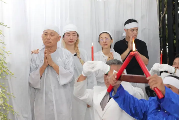 Cúng Rằm Bạch Vân Điện: Hướng Dẫn Chi Tiết & Văn Khấn Chuẩn Truyền Thống