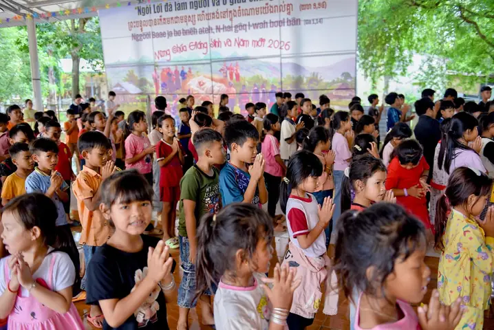Hướng Dẫn Chi Tiết Nghi Lễ Cúng Tạ Ơn Khi Nhận Lộc Đầu Năm, Cuối Năm Và Các Dịp Đặc Biệt