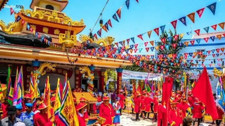 Khám Phá Tín Ngưỡng Thần Linh Biển Tại Phú Quốc: Lễ Hội, Địa Điểm Và Ý Nghĩa Tâm Linh Khám Phá Tín Ngưỡng Thần Linh Biển Tại Phú Quốc: Lễ Hội, Địa Điểm Và Ý Nghĩa Tâm Linh