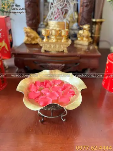 Cúng Thần Tài Có Mấy Chén? Hướng Dẫn Bày Trí & Ý Nghĩa Chuẩn Phong Thủy Cúng Thần Tài Có Mấy Chén? Hướng Dẫn Bày Trí & Ý Nghĩa Chuẩn Phong Thủy