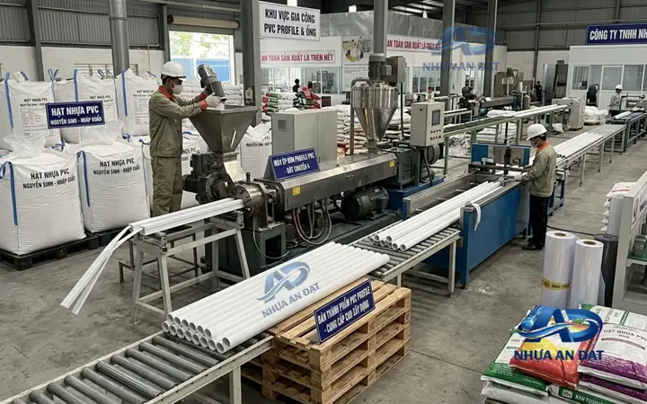 Cúng Trước Ban Công Là Gì? Ý Nghĩa, Cách Thực Hiện Và Những Lưu Ý Quan Trọng Cúng Trước Ban Công Là Gì? Ý Nghĩa, Cách Thực Hiện Và Những Lưu Ý Quan Trọng